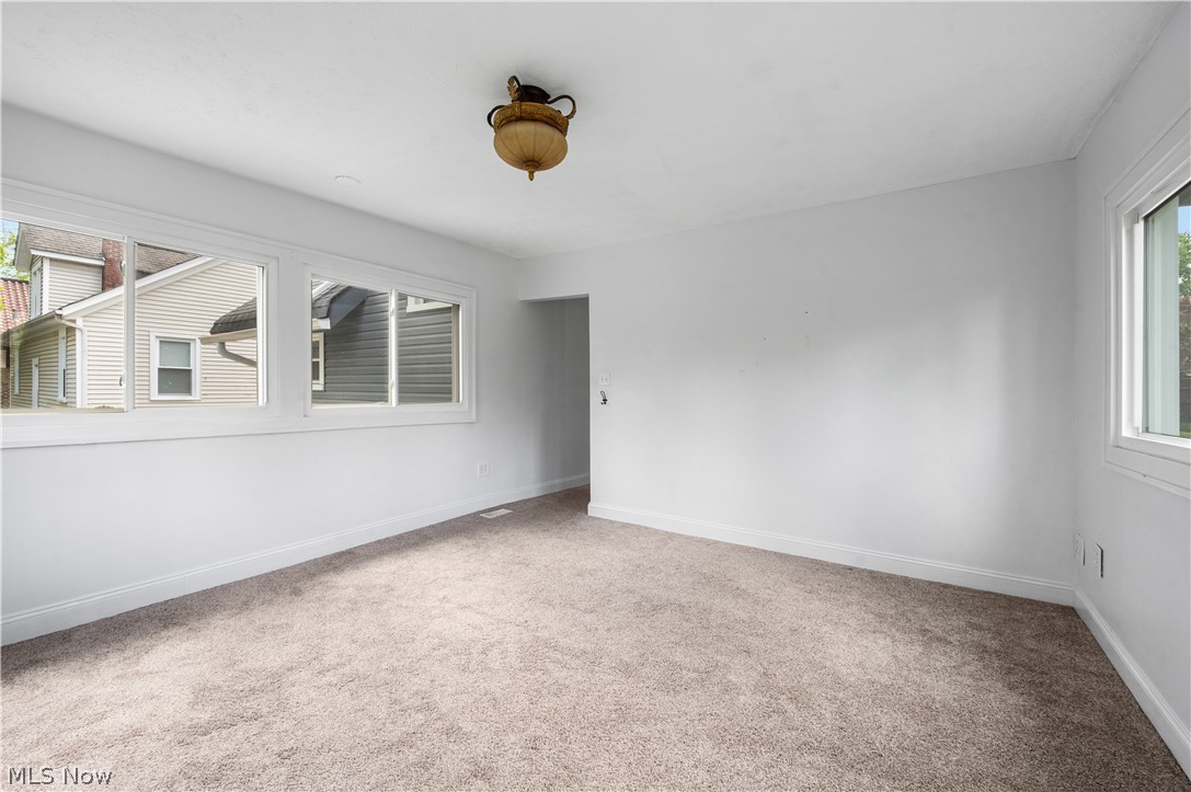 371 Merriman Road Akron OH 44303