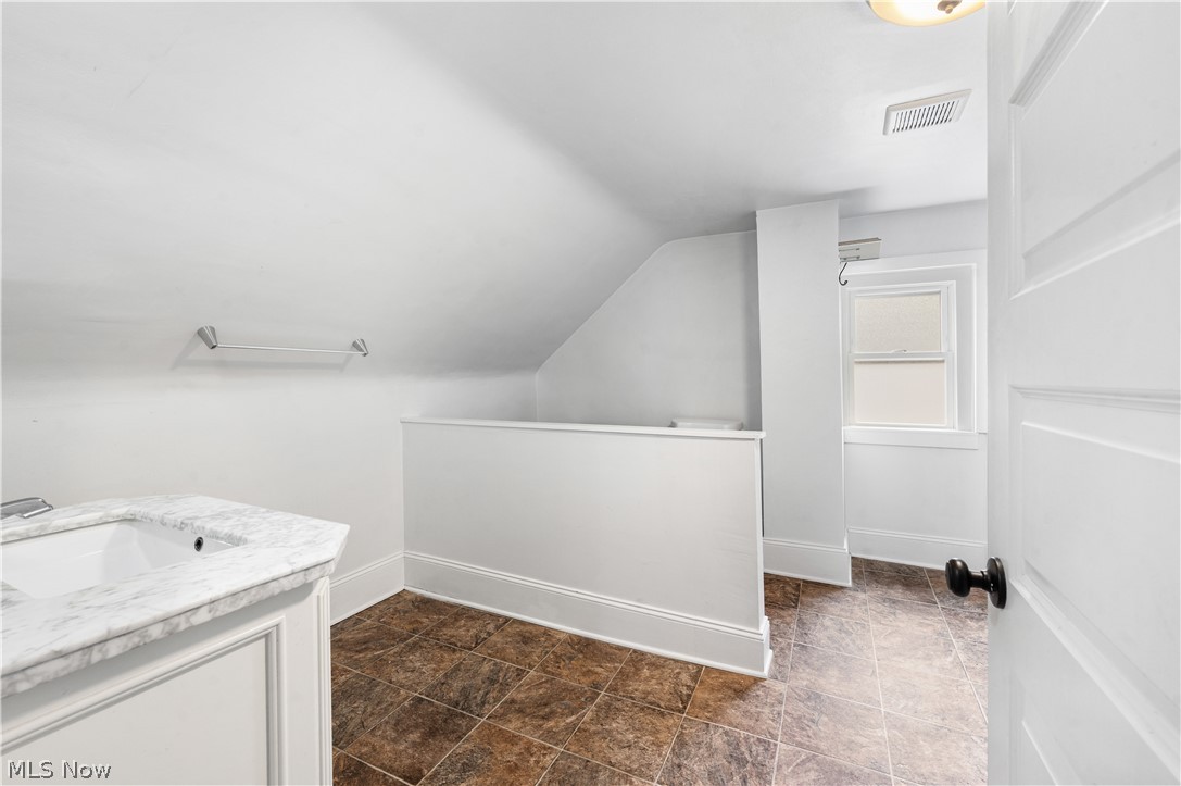 371 Merriman Road Akron OH 44303