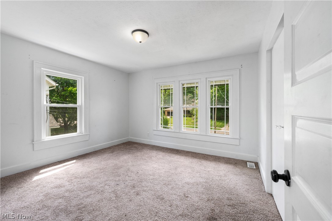 371 Merriman Road Akron OH 44303