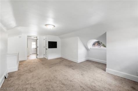 371 Merriman Road Akron OH 44303