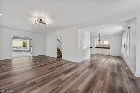 371 Merriman Road Akron OH 44303