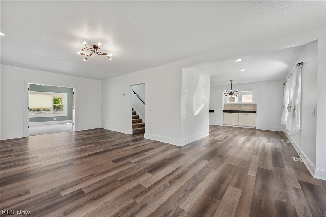 371 Merriman Road Akron OH 44303