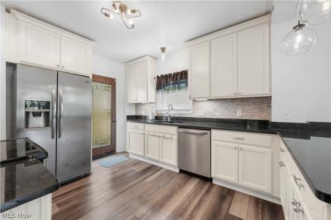 371 Merriman Road Akron OH 44303