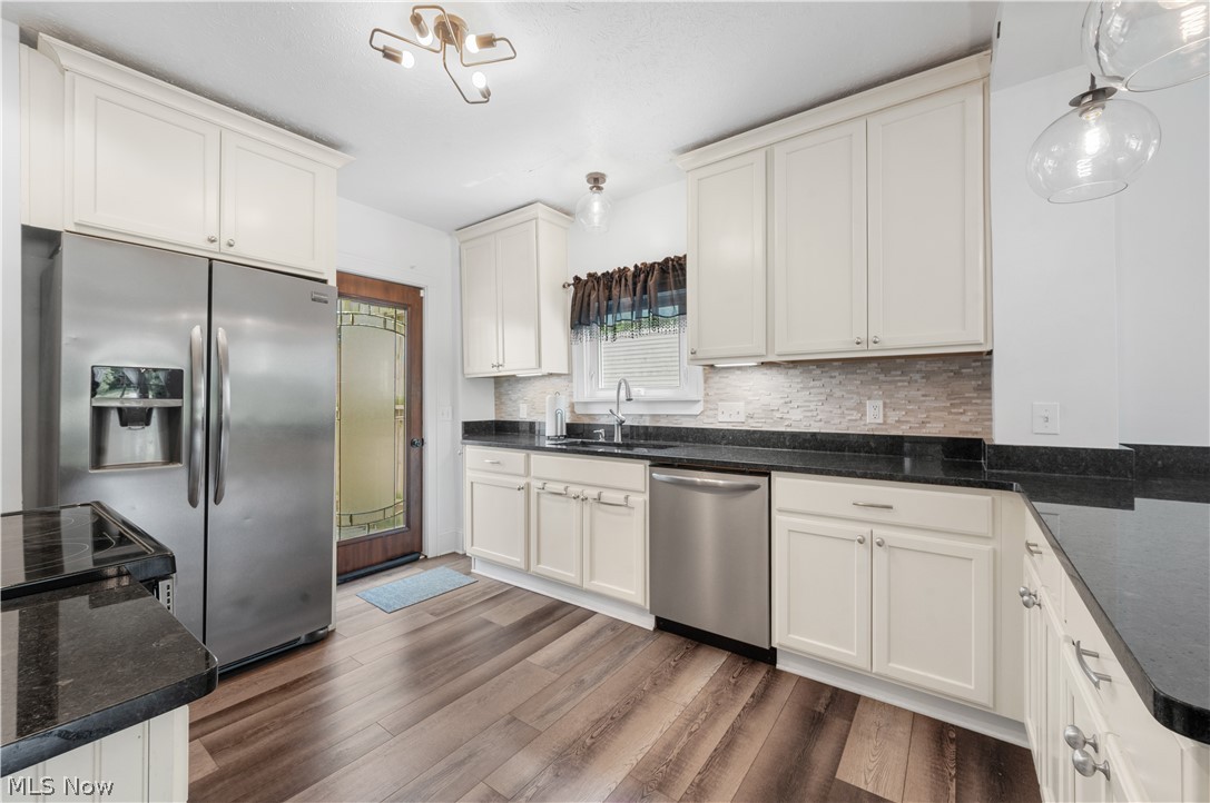 371 Merriman Road Akron OH 44303