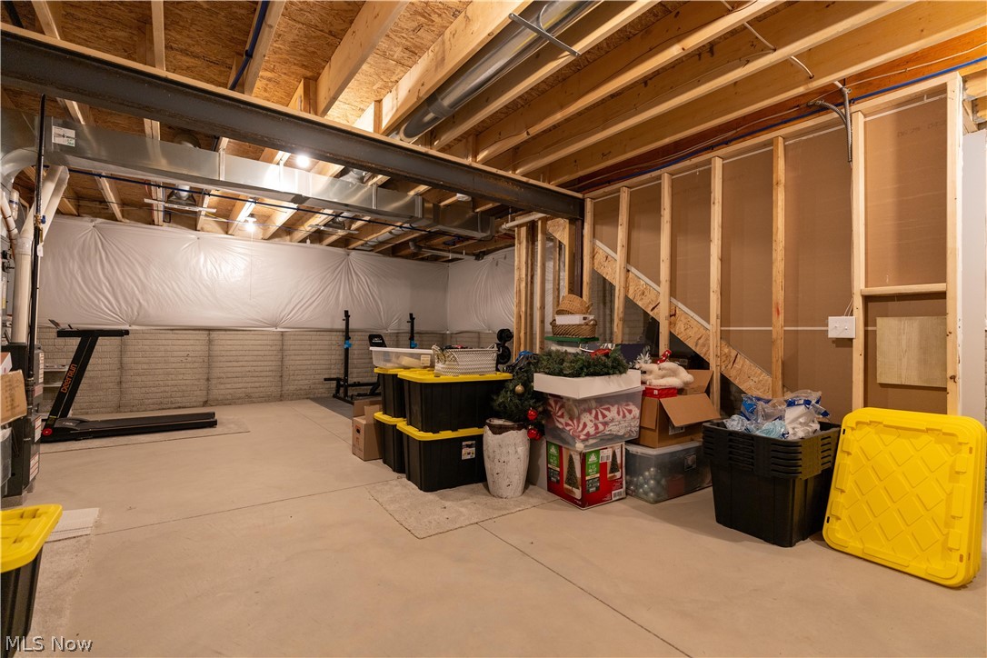 1427 Wood Fern Drive Akron OH 44312