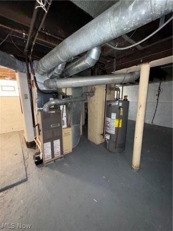 461 E 147th Street Cleveland OH 44110