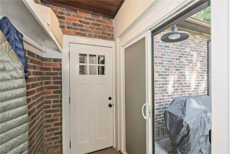 1351 Oakridge Drive Cleveland Heights OH 44121