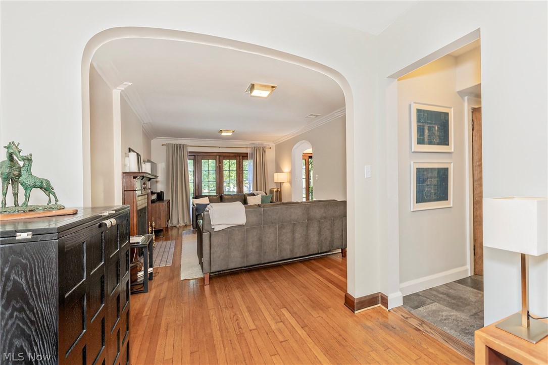 1351 Oakridge Drive Cleveland Heights OH 44121