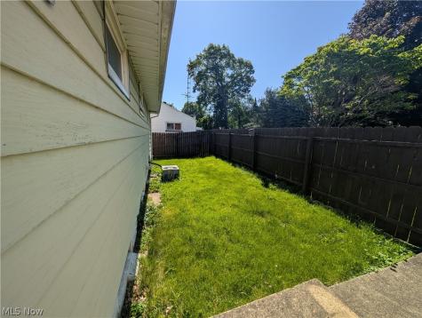 3612 Lotus Place SW Canton OH 44710