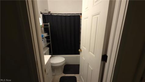 2021 Felicia Avenue Youngstown OH 44504