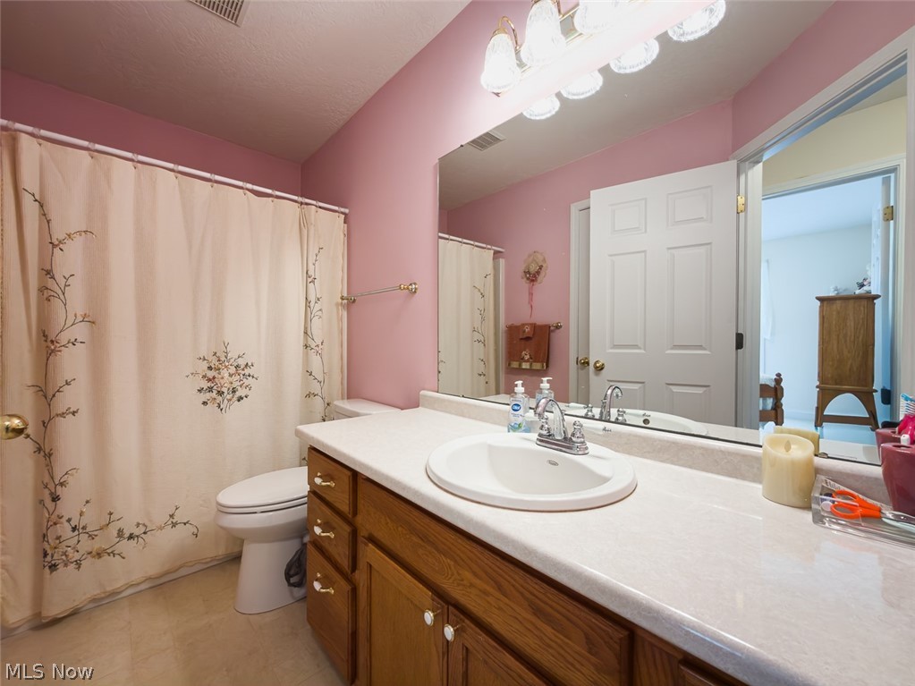 4054 Lindbergh Avenue NW Canton OH 44718
