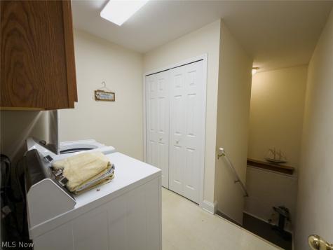 4054 Lindbergh Avenue NW Canton OH 44718