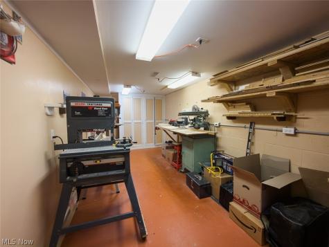 4054 Lindbergh Avenue NW Canton OH 44718