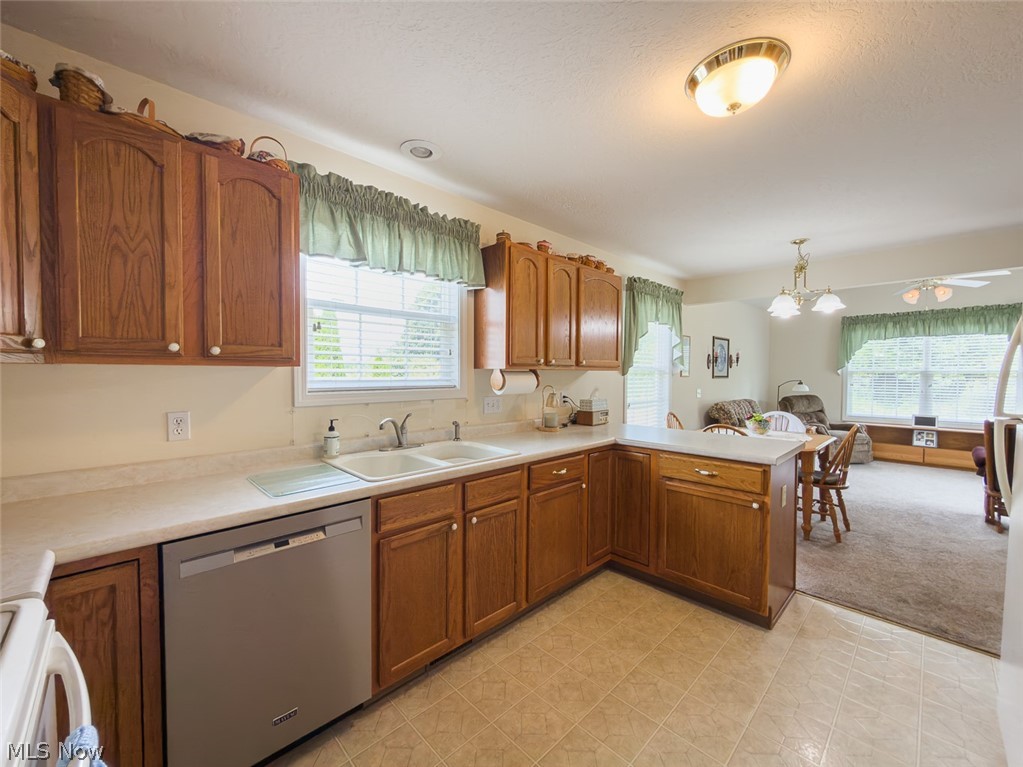 4054 Lindbergh Avenue NW Canton OH 44718