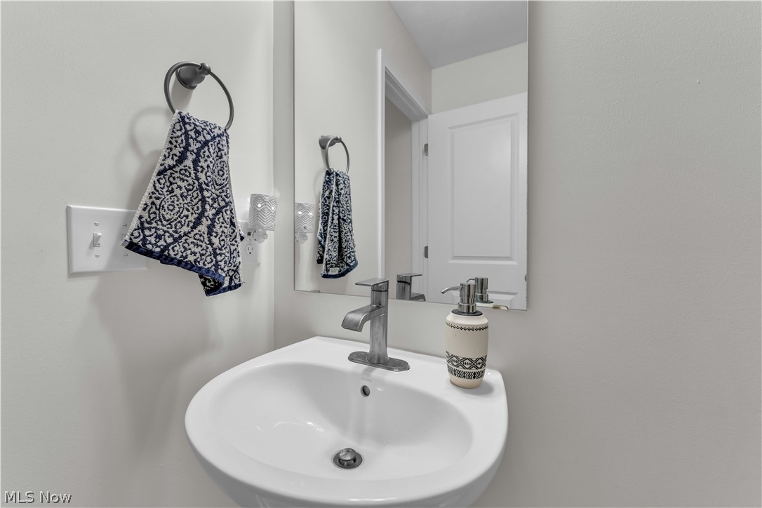 1074 Wayne Trail Vermilion OH 44089