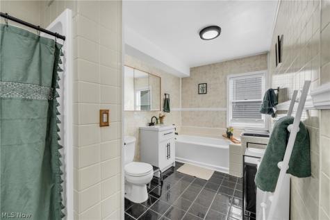 117 Lear Road Avon Lake OH 44012