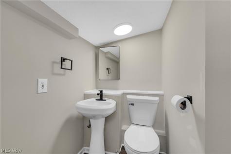 117 Lear Road Avon Lake OH 44012