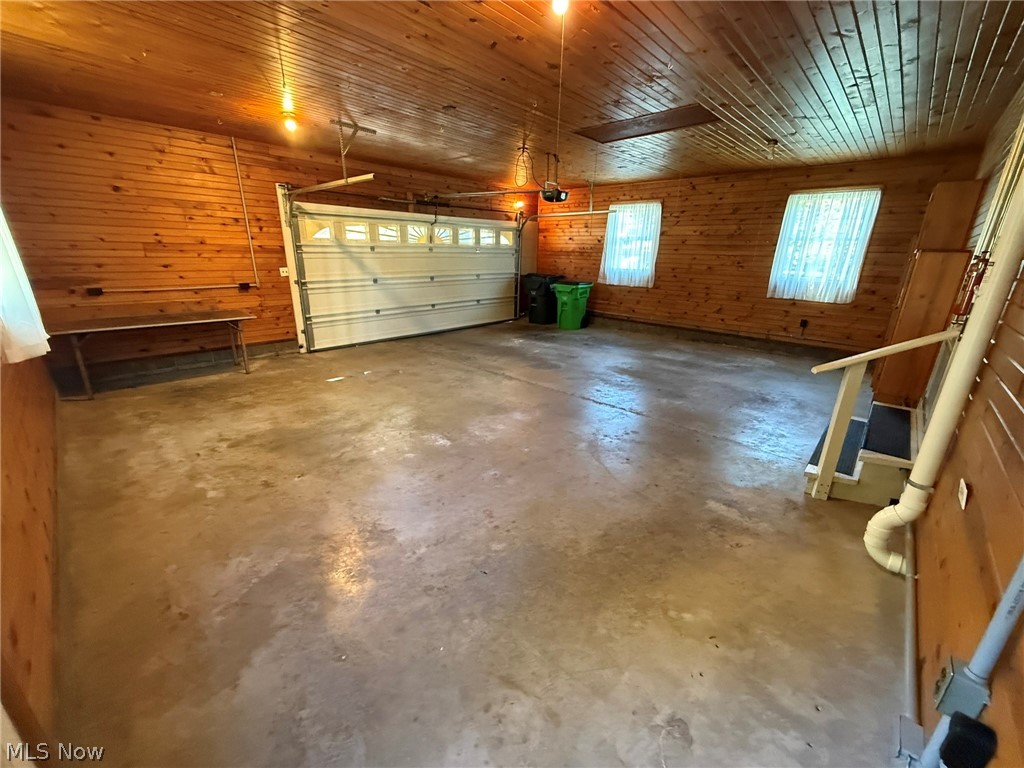 1927 N Walnut Street Dover OH 44622