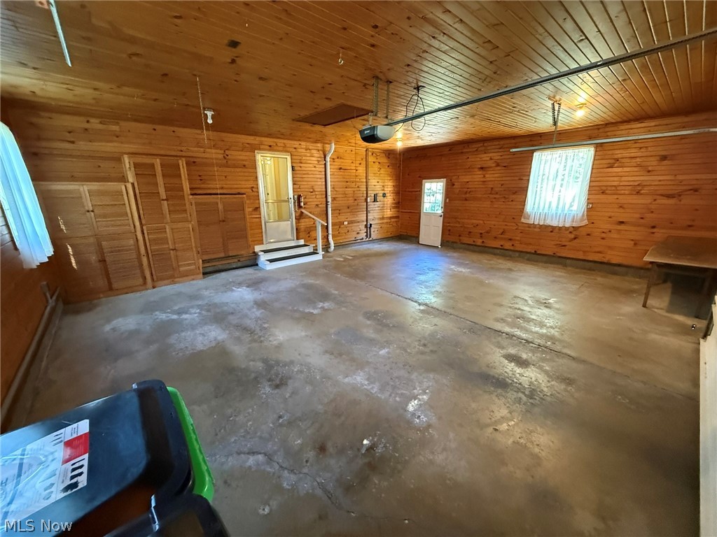 1927 N Walnut Street Dover OH 44622