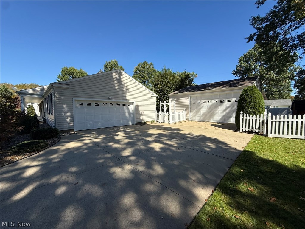 1927 N Walnut Street Dover OH 44622
