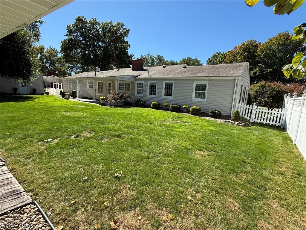 1927 N Walnut Street Dover OH 44622