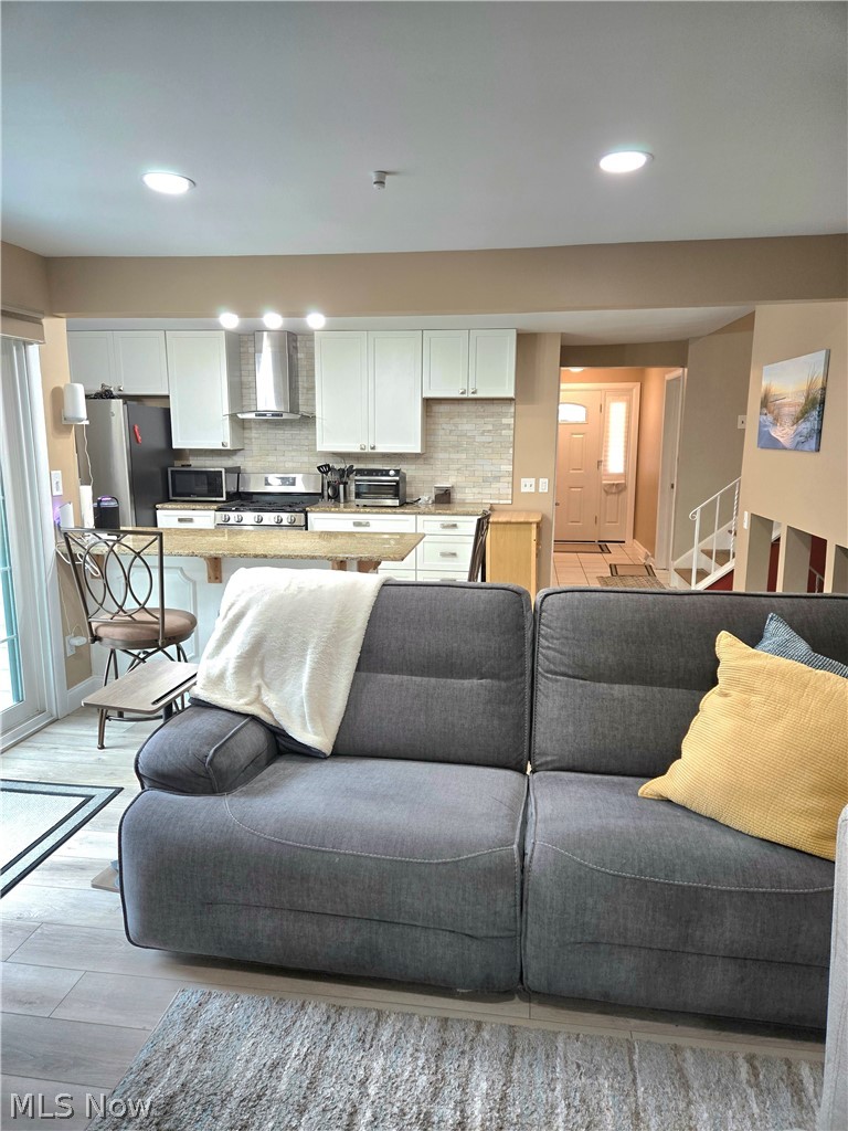 5411 Harleston Drive Lyndhurst OH 44124