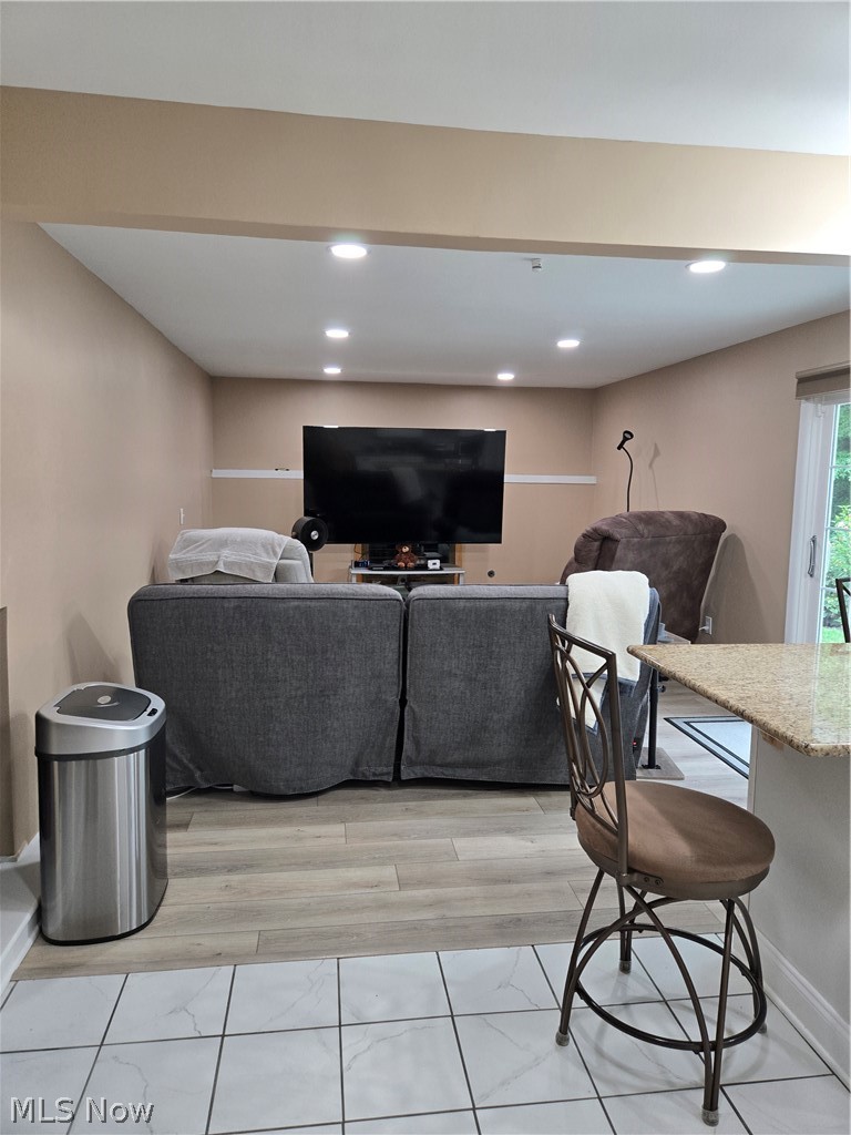 5411 Harleston Drive Lyndhurst OH 44124