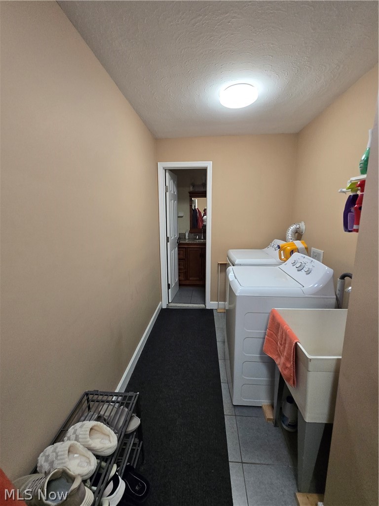 5411 Harleston Drive Lyndhurst OH 44124
