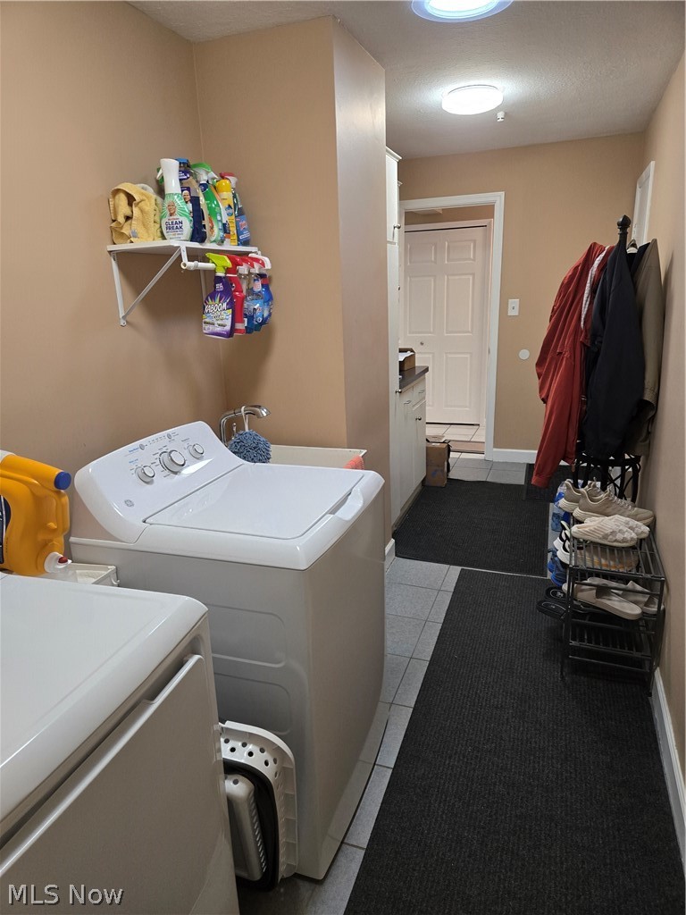 5411 Harleston Drive Lyndhurst OH 44124