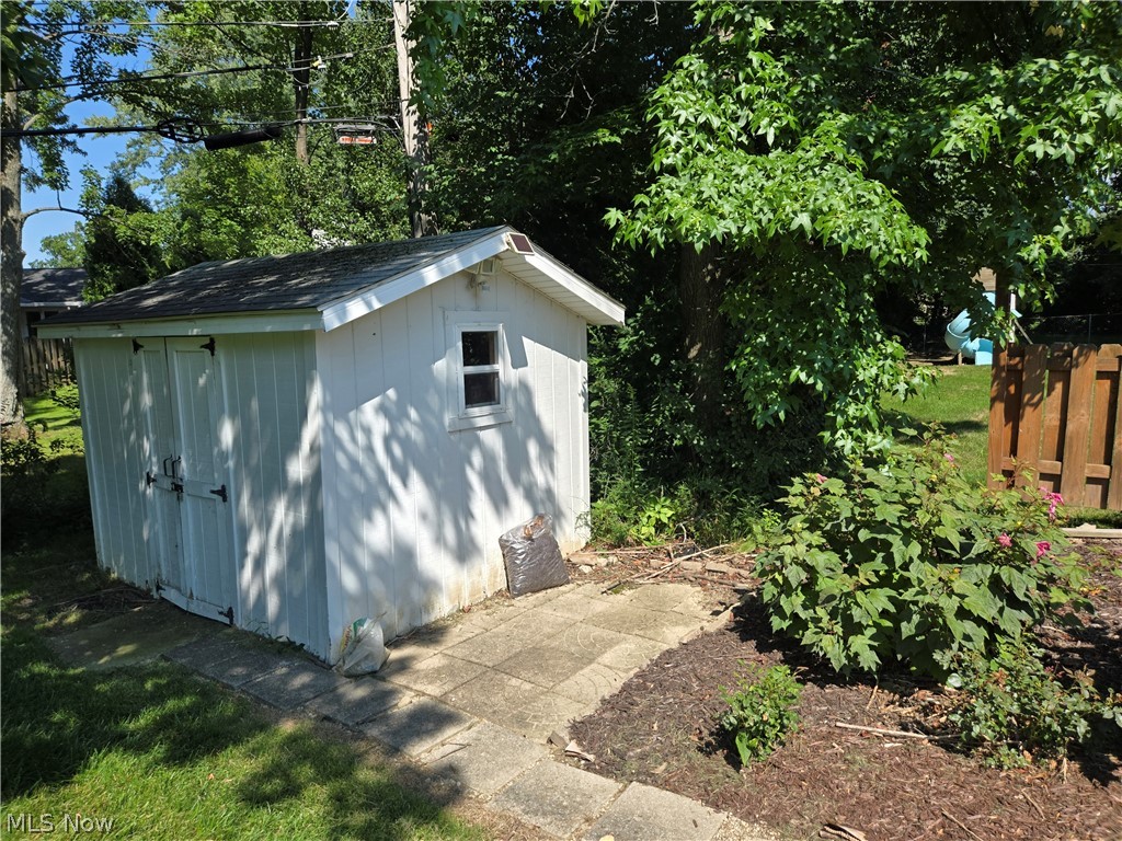 5411 Harleston Drive Lyndhurst OH 44124