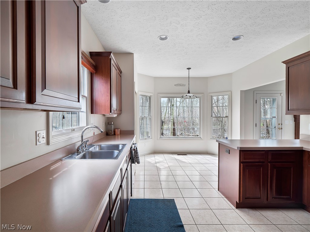 4272 Lake Harbour Way Avon OH 44011