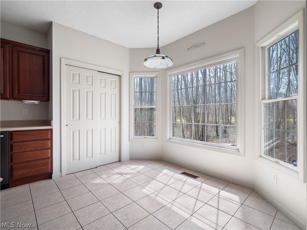 4272 Lake Harbour Way Avon OH 44011