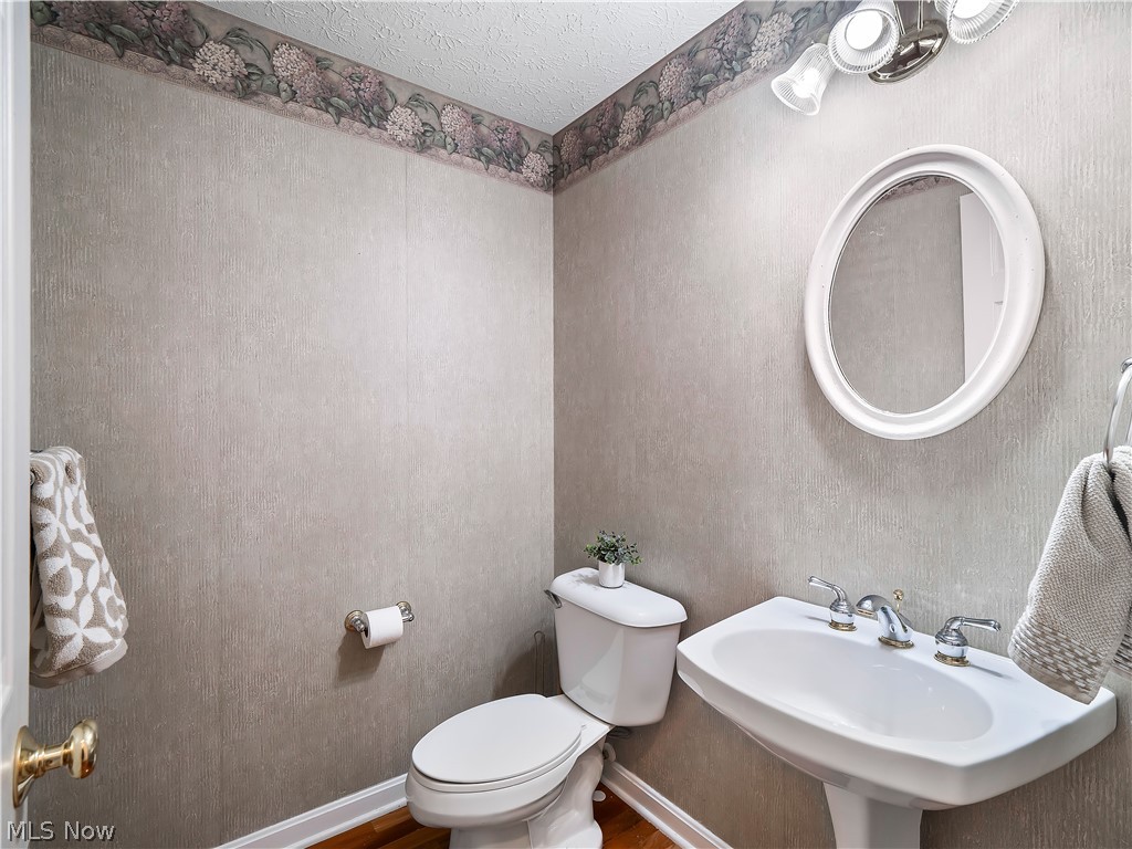 4272 Lake Harbour Way Avon OH 44011