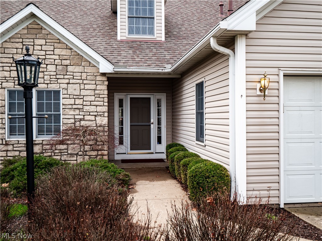 4272 Lake Harbour Way Avon OH 44011