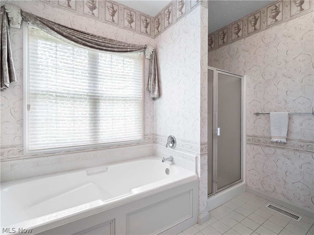 4272 Lake Harbour Way Avon OH 44011