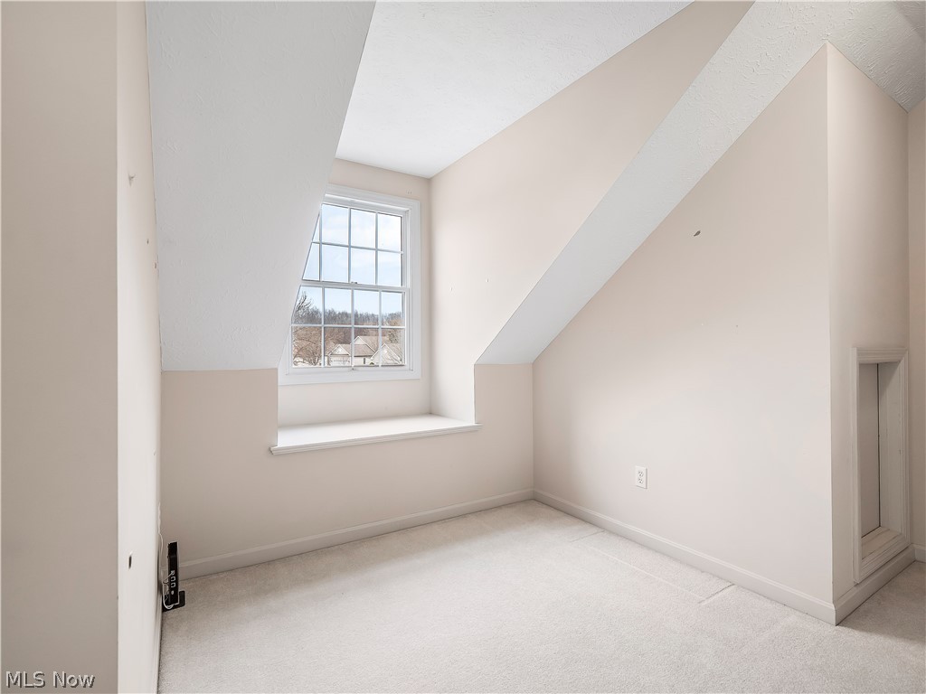 4272 Lake Harbour Way Avon OH 44011