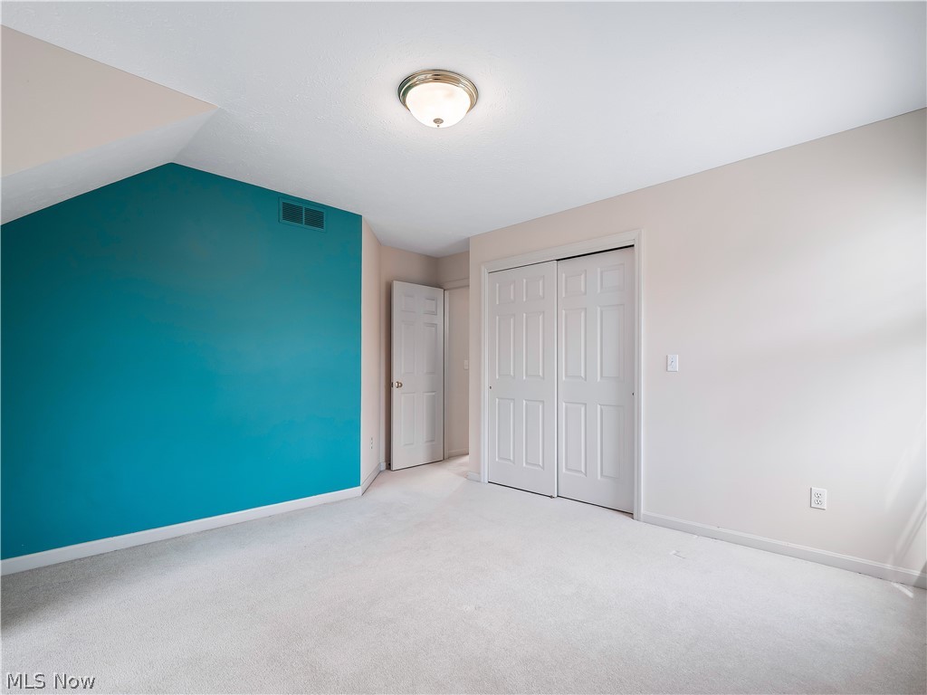 4272 Lake Harbour Way Avon OH 44011
