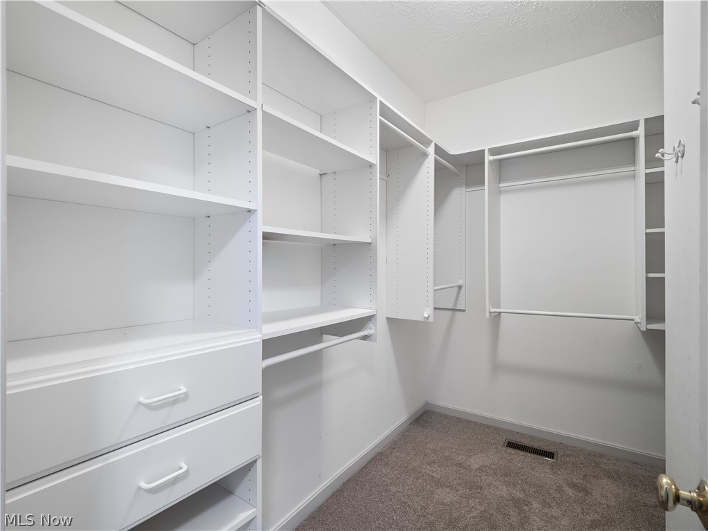4272 Lake Harbour Way Avon OH 44011