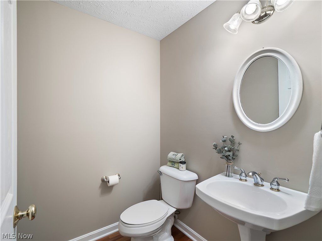 4272 Lake Harbour Way Avon OH 44011