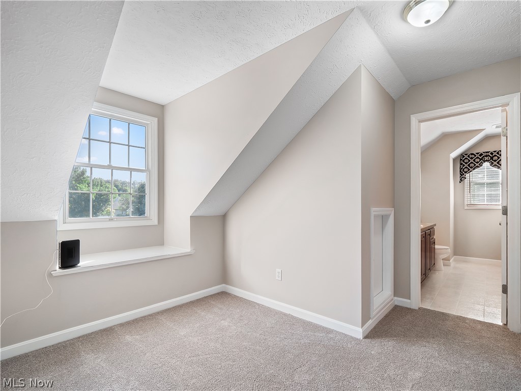 4272 Lake Harbour Way Avon OH 44011