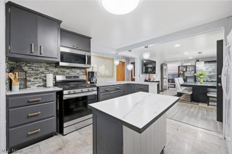 501 Hamilton Avenue NE Canton OH 44704