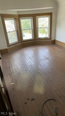 413 Arbor Road Cleveland OH 44108