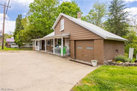 659 E Jackson Street Millersburg OH 44654