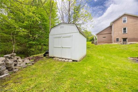 659 E Jackson Street Millersburg OH 44654