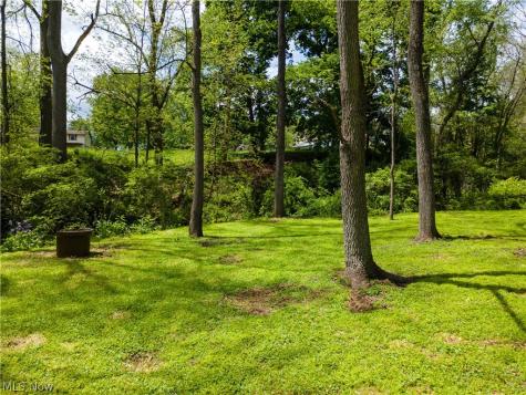 659 E Jackson Street Millersburg OH 44654
