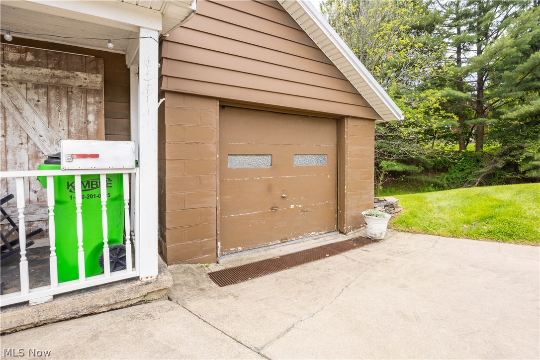 659 E Jackson Street Millersburg OH 44654
