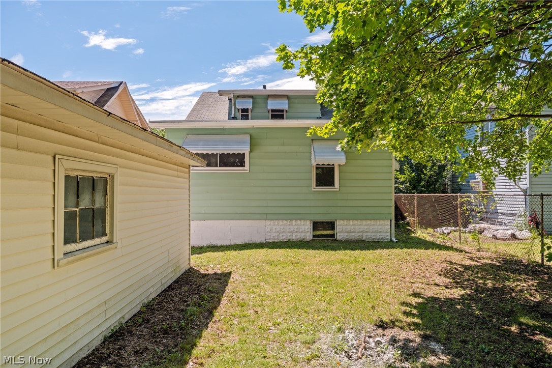 1155 Tulip Street Akron OH 44301
