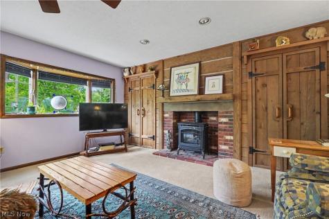 146 Habant Road Amherst OH 44001