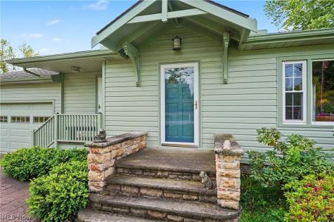 146 Habant Road Amherst OH 44001