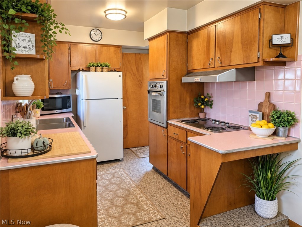888 Caddo Avenue Akron OH 44305